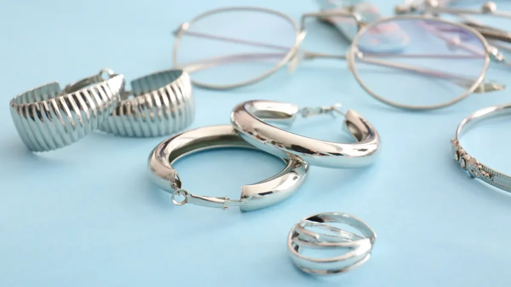 Como Limpar Prata Escurecida de Forma Eficiente Como Limpar Prata Escurecida de Forma Eficiente