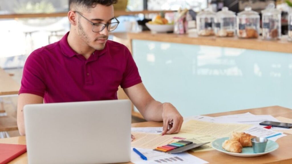 Como empreendedores podem criar seu próprio 13° salário e começar o ano sem apertos