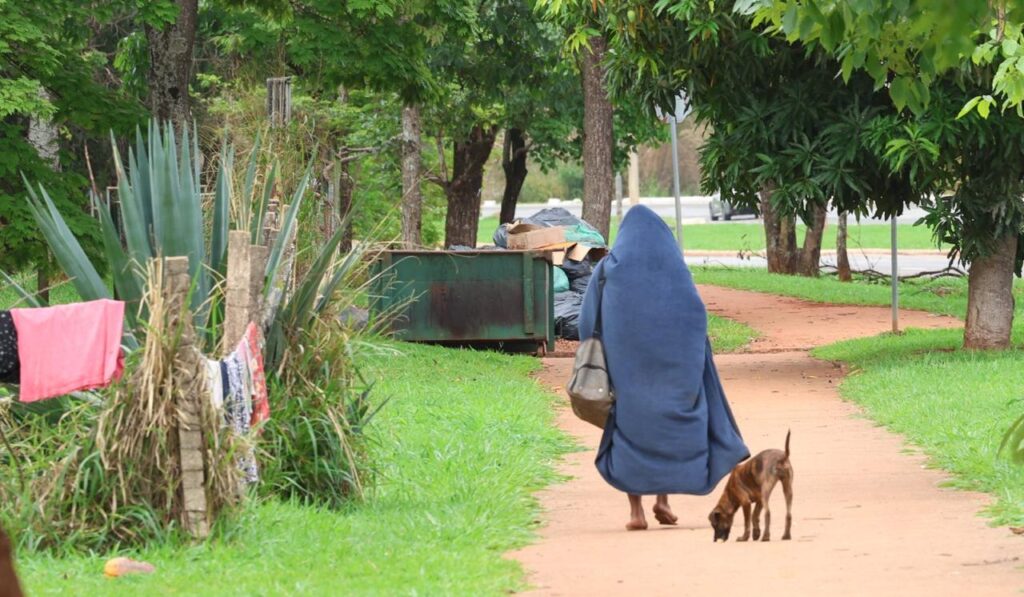 IBGE fará 1º censo da população em situação de rua em 2028
