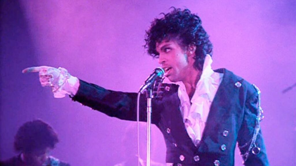 Espólio de Prince lançará disco póstumo com inéditas