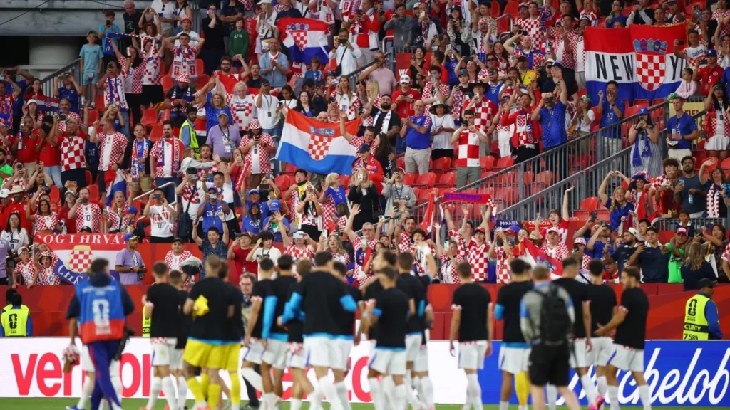 Croácia vence Panamá e segue viva na Copa do Mundo