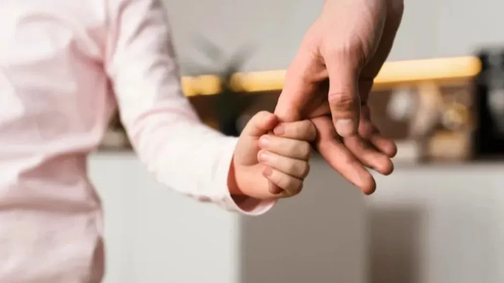 Governo investiga brinquedos com IA por risco à privacidade infantil