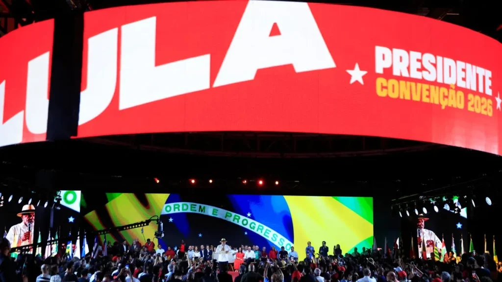 Convenção de Lula: criatividade e estilos marcam presença