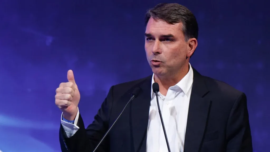 Flávio critica Moraes por busca contra fonte de jornalista Flávio critica Moraes por busca contra fonte de jornalista
